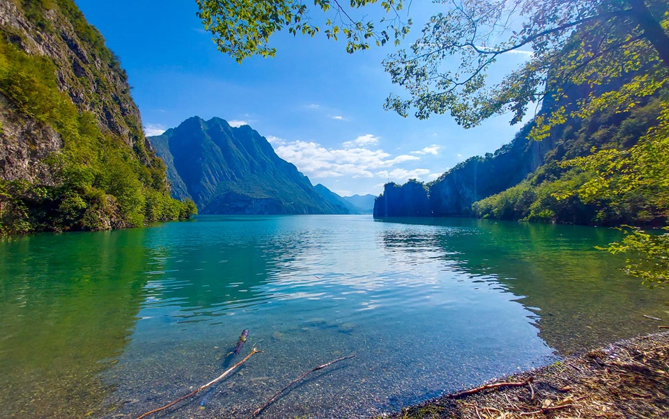 Lago, andare in Thailandia senza lasciare l'Italia